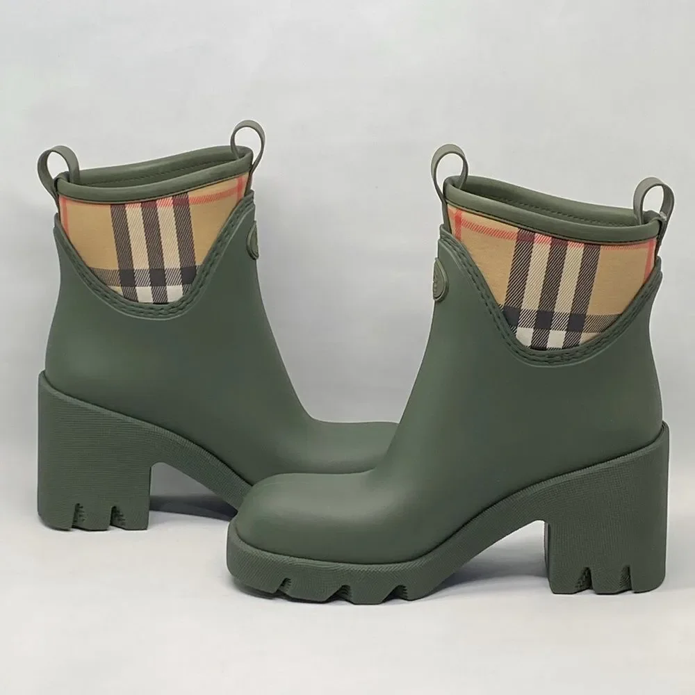 Burberry Rubber Marsh Stamp Heeled Low Boots​ size 37
